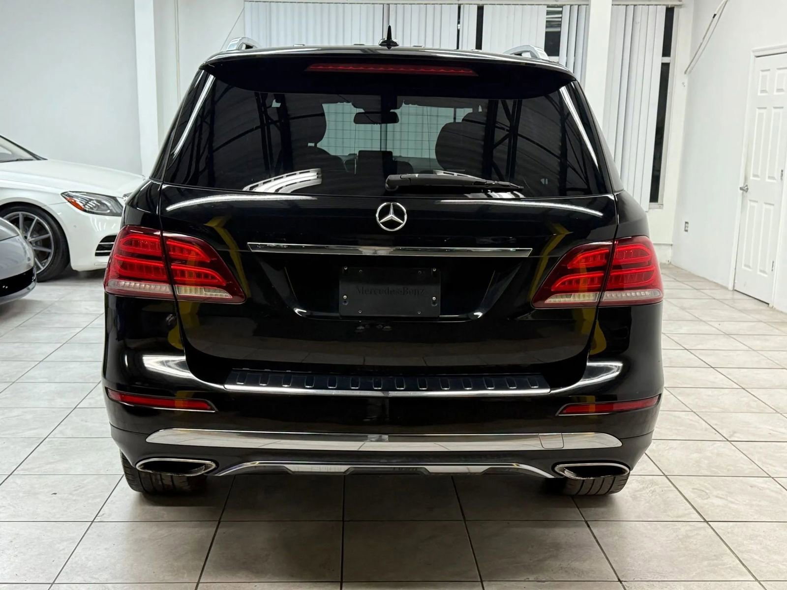 Used 2016 Mercedes-Benz GLE 350 w/ Premium Package image 8