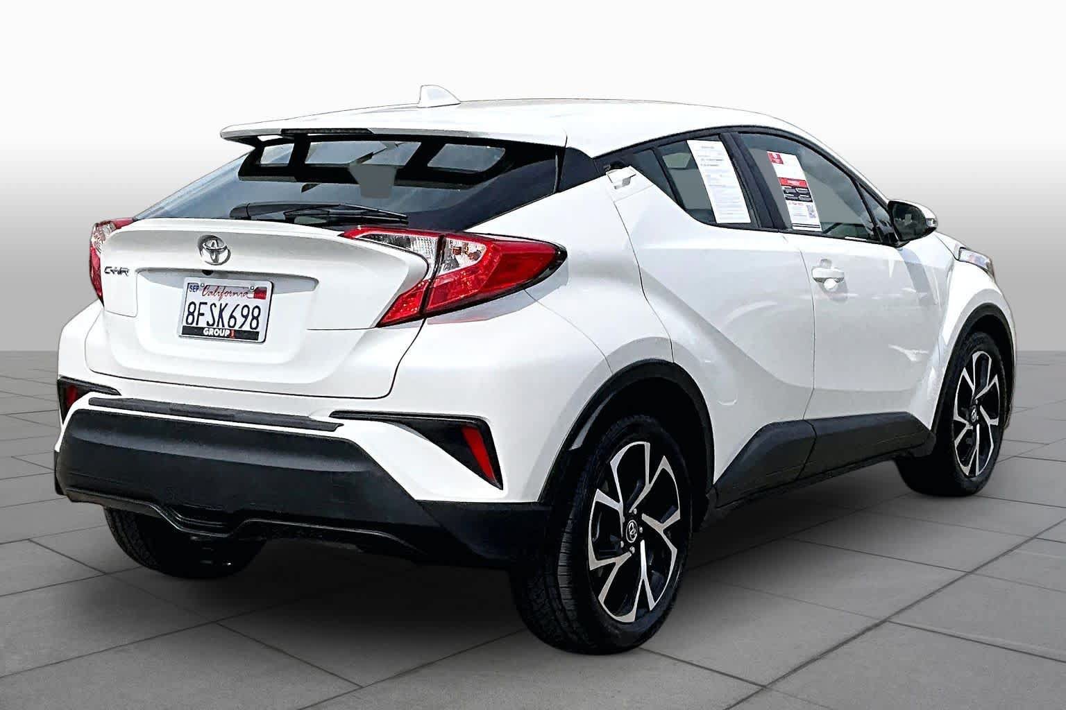 Used 2019 Toyota C-HR XLE FWD image 12