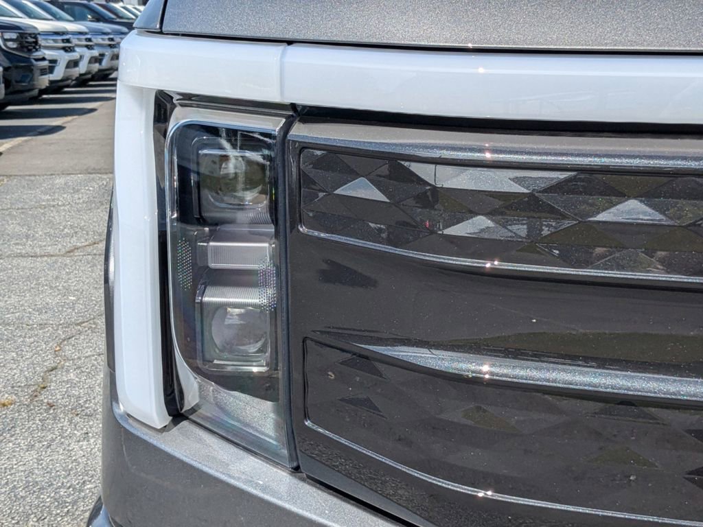 New 2025 Ford F150 Lightning Platinum image 10