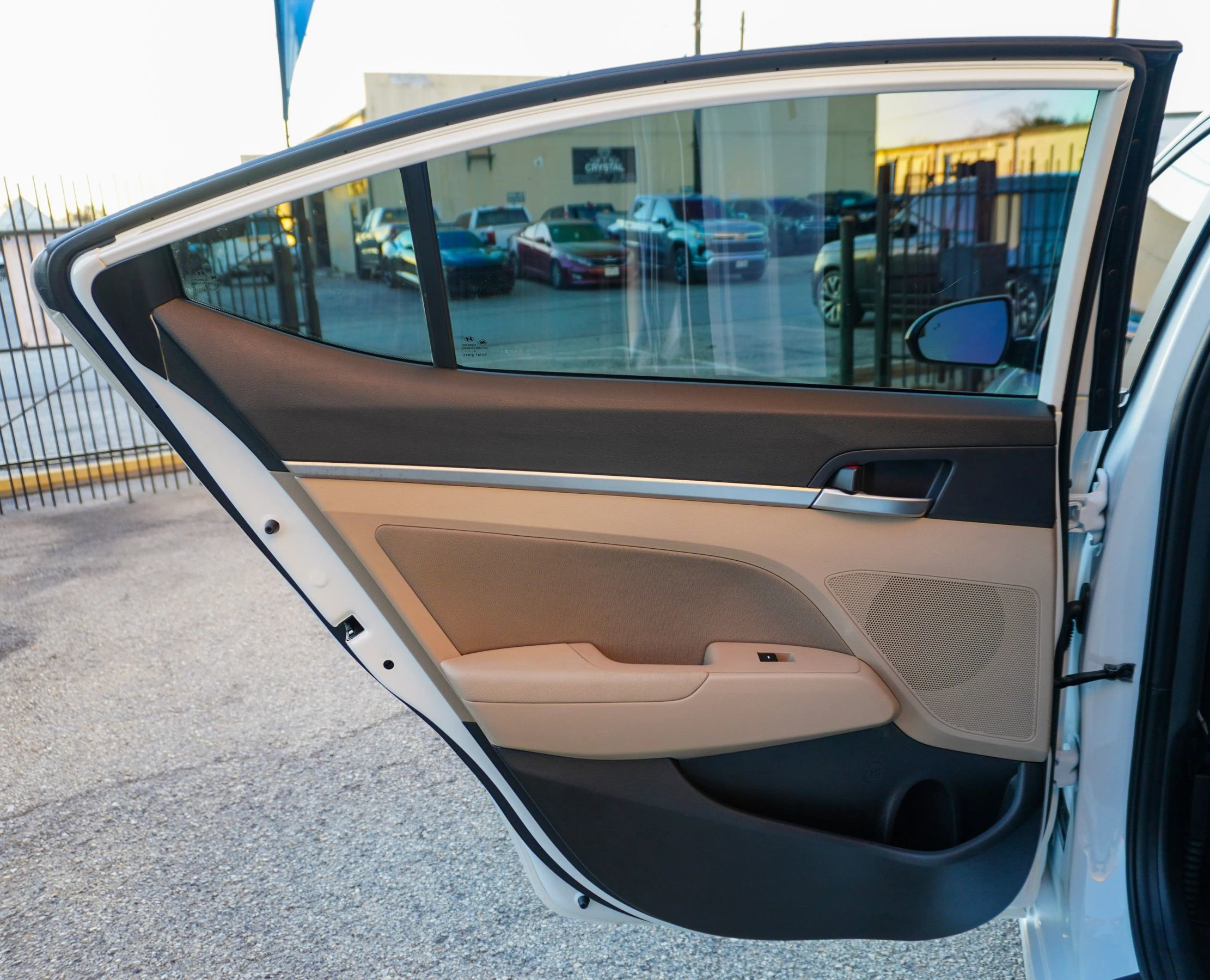 Used 2020 Hyundai Elantra ECO image 14