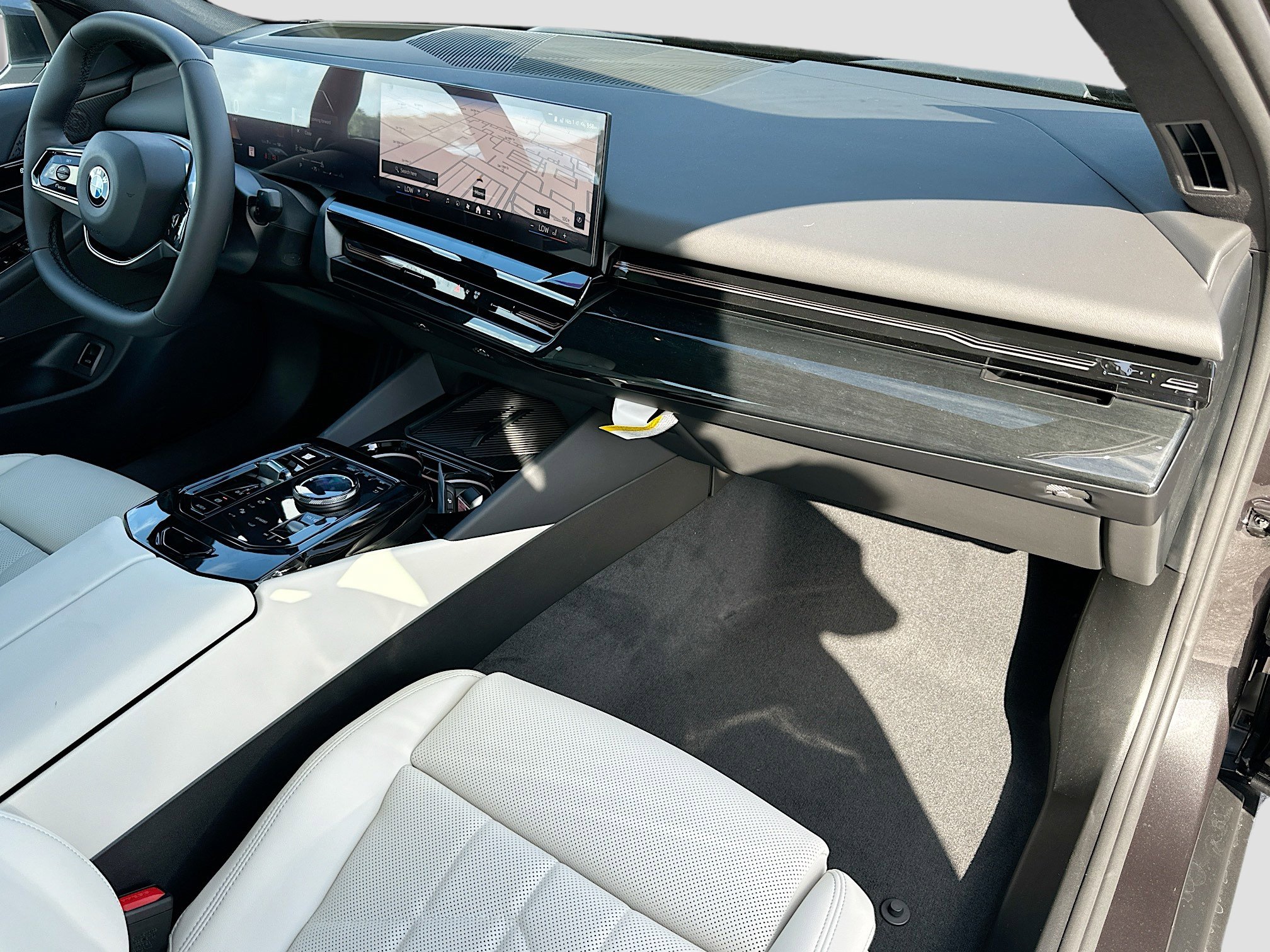 New 2026 BMW 530i w/ Premium Package image 24