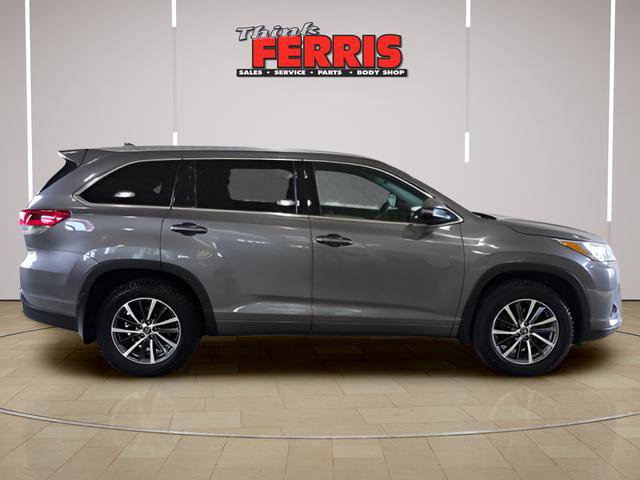 Used 2018 Toyota Highlander XLE image 6