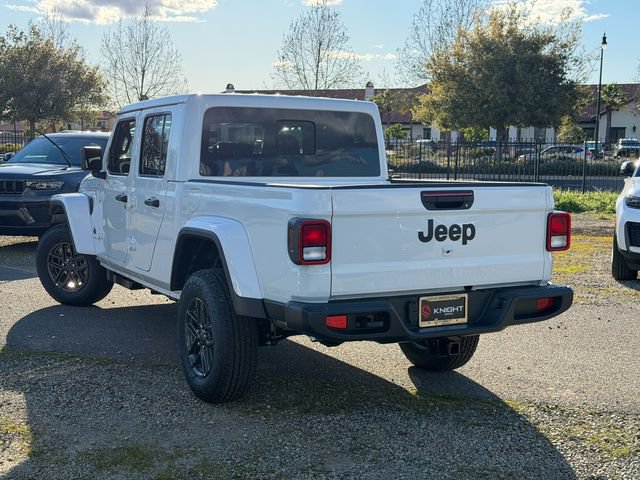 New 2026 Jeep Gladiator Sport AWD/4WD image 12