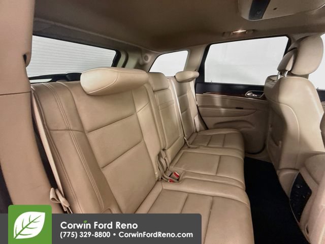 Used 2011 Jeep Grand Cherokee Limited w/ Luxury Group II AWD/4WD image 27