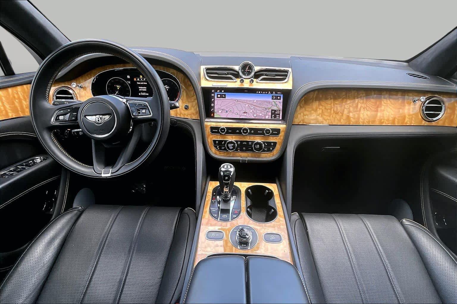 Used 2022 Bentley Bentayga AWD/4WD image 15