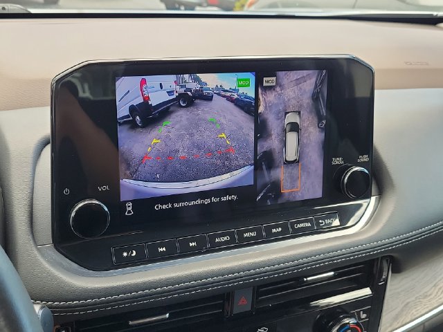 Used 2023 Nissan Rogue Platinum w/ Platinum Premium Package AWD/4WD image 17