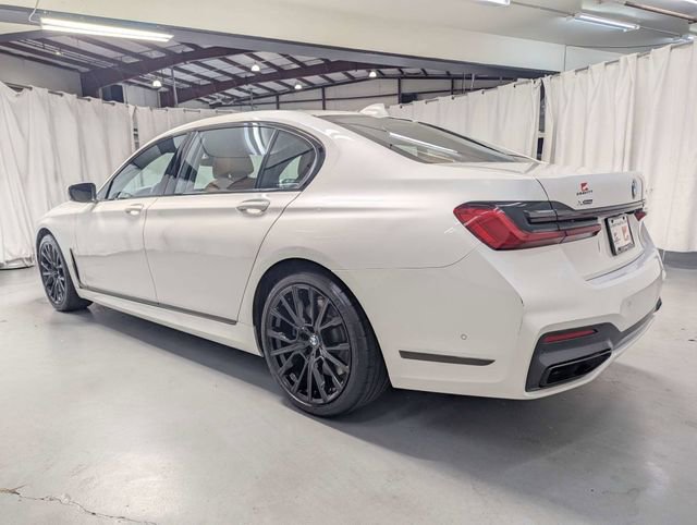 Used 2021 BMW 750i xDrive w/ Luxury Rear Seating Package image 4