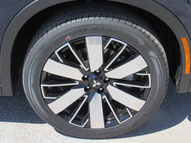 New 2026 Mitsubishi Outlander SE FWD image 11