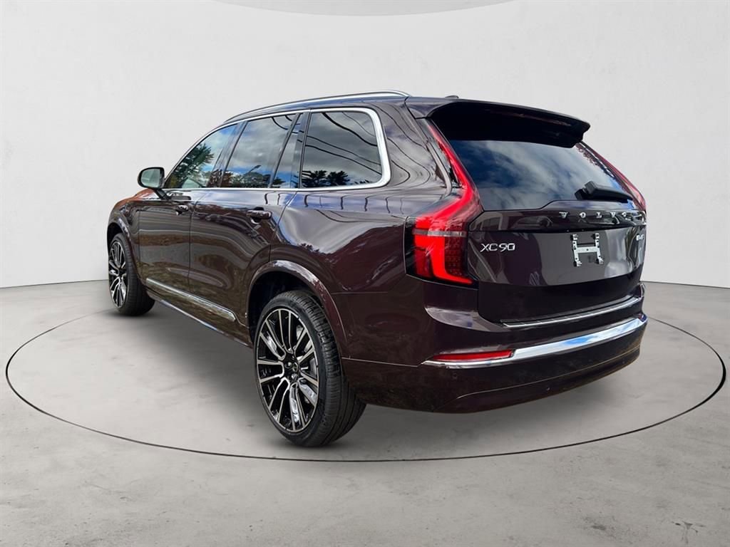 New 2026 Volvo XC90 B6 Plus w/ Protection Package Premier AWD/4WD image 3