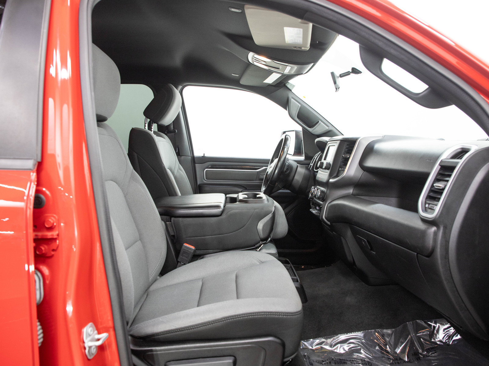 Used 2022 RAM 1500 Big Horn AWD/4WD image 11