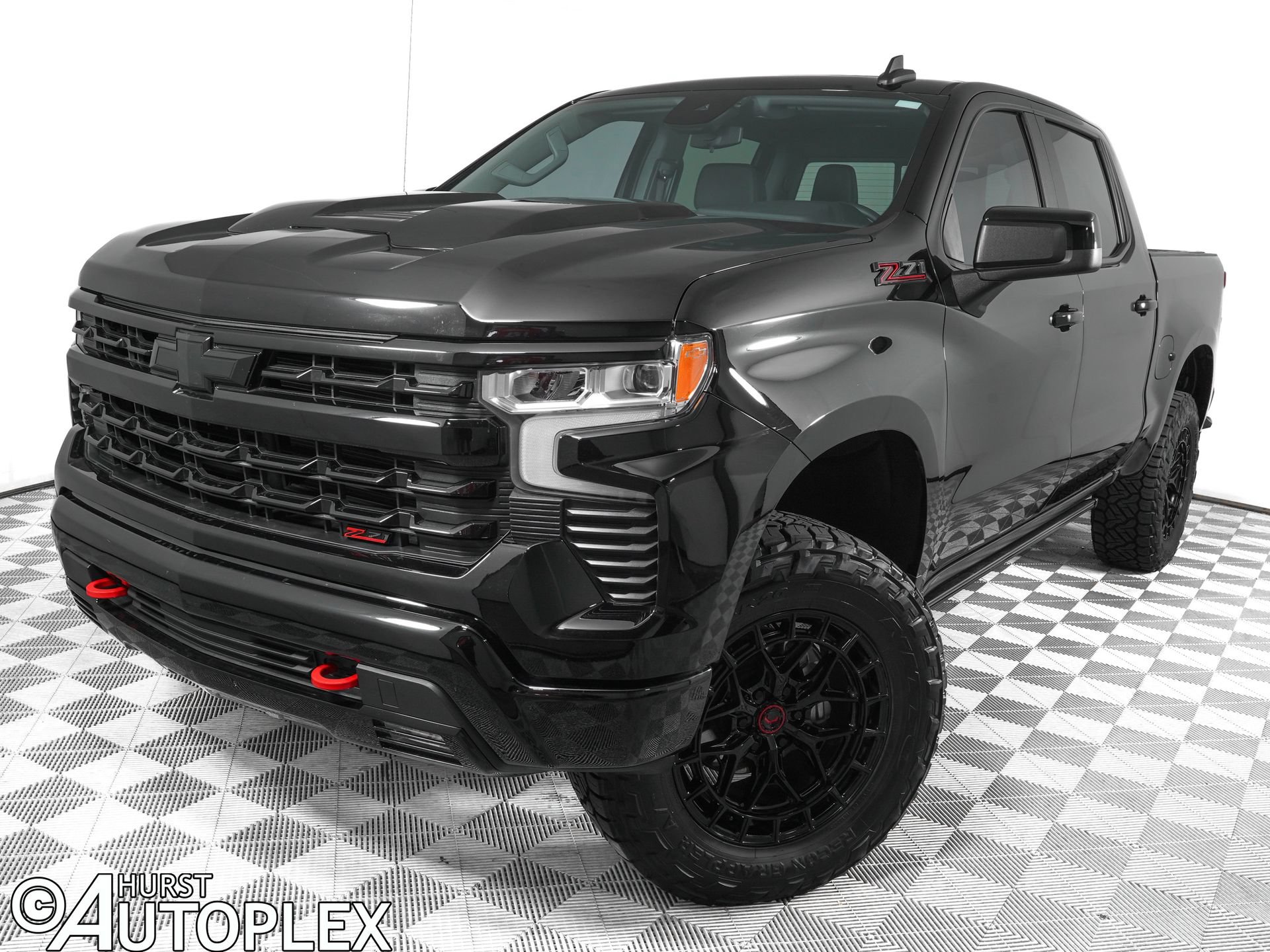 Used 2025 Chevrolet Silverado 1500 LT Trail Boss w/ Convenience Package II AWD/4WD video 1