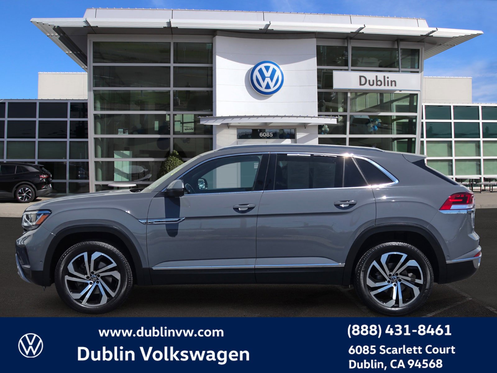 Used 2020 Volkswagen Atlas Cross Sport SEL Premium AWD/4WD image 7