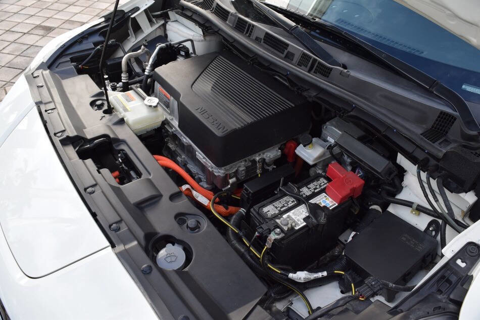 Used 2022 Nissan Leaf SV image 92