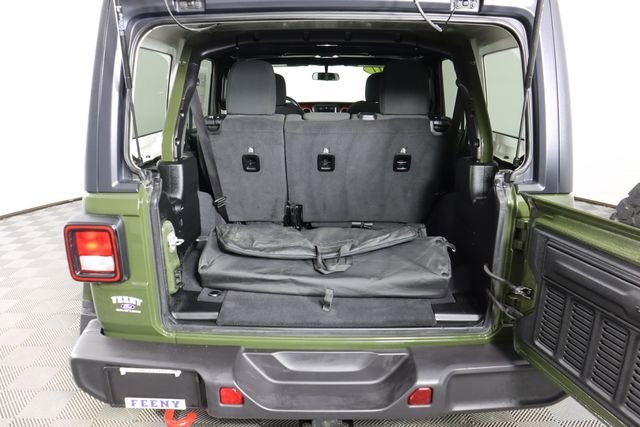 Used 2021 Jeep Wrangler Unlimited Rubicon w/ Cold Weather Group image 61