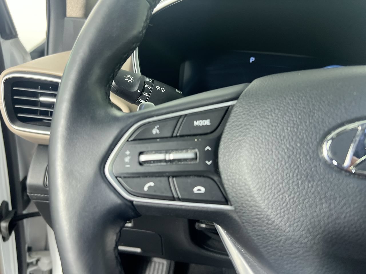 Used 2022 Hyundai Santa Fe Limited FWD image 12