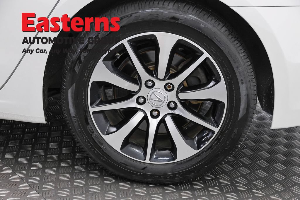 Used 2017 Acura TLX FWD image 33