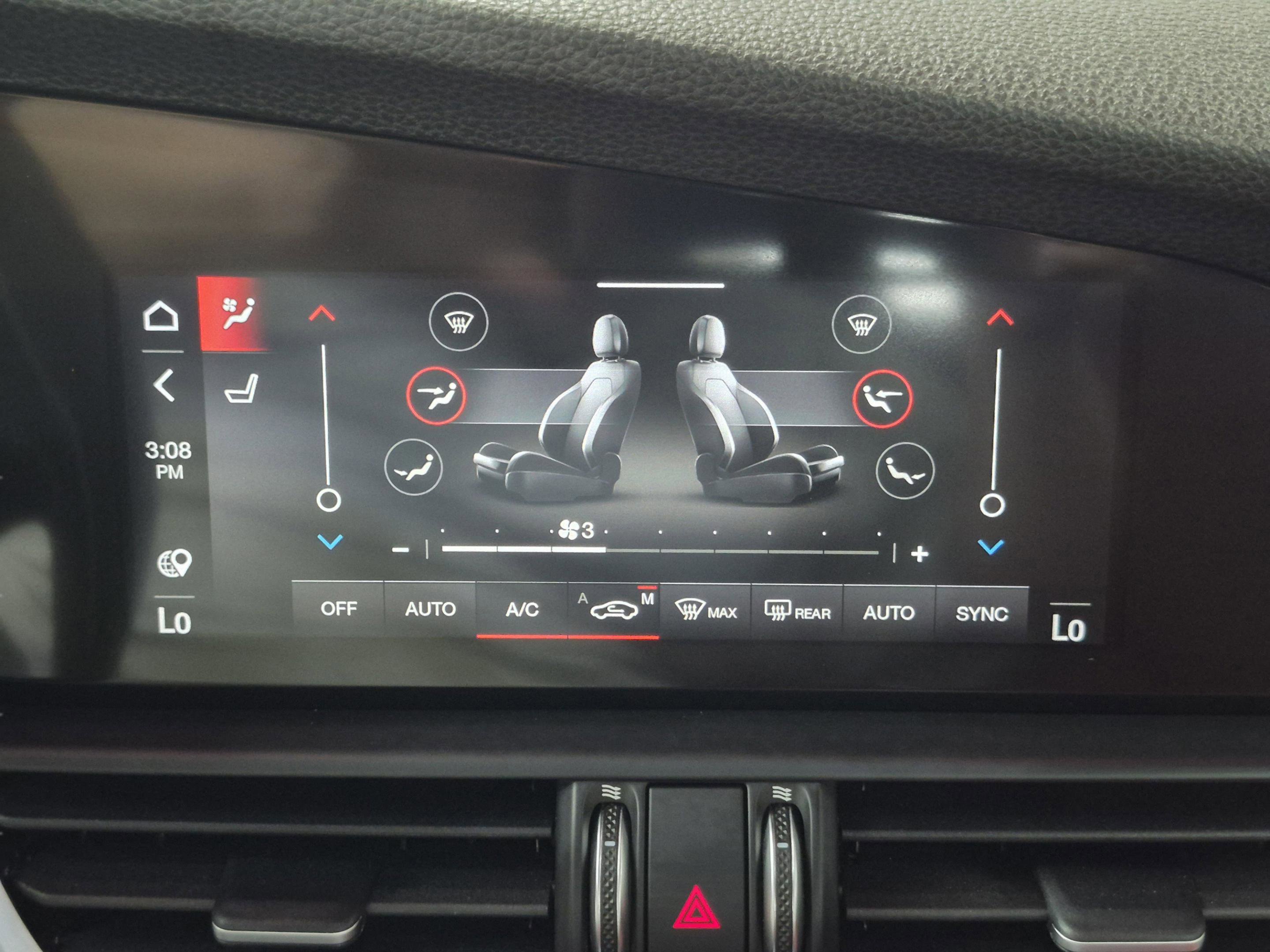 Used 2023 Alfa Romeo Giulia Veloce RWD image 35