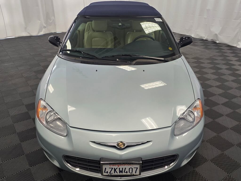 Used 2003 Chrysler Sebring Limited image 9