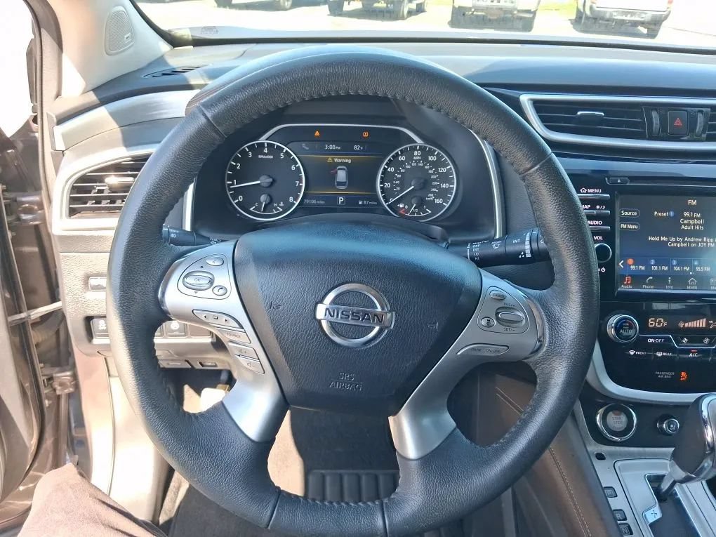 Used 2015 Nissan Murano Platinum w/ Platinum Technology Package FWD image 16
