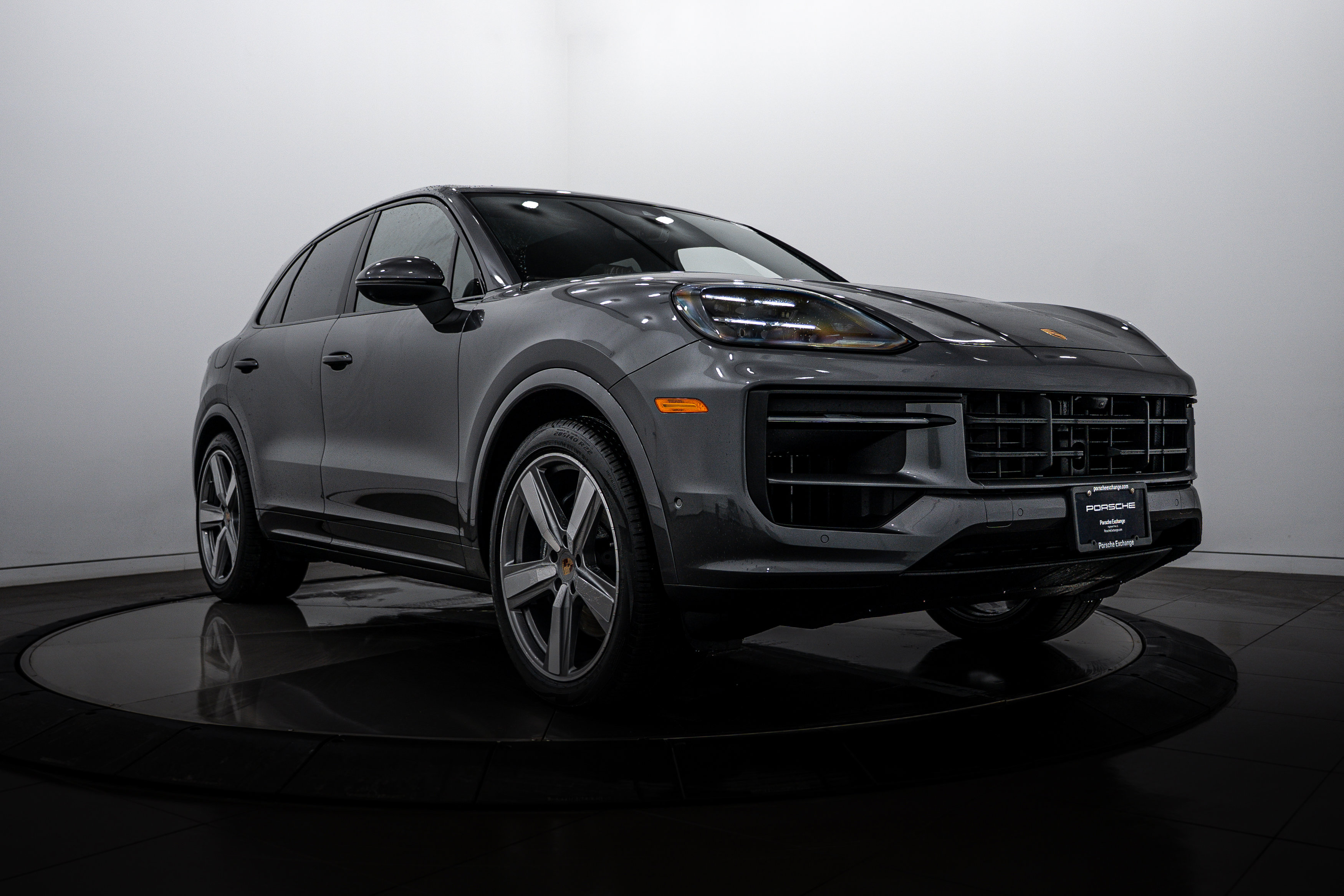 Certified 2026 Porsche Cayenne AWD/4WD image 9