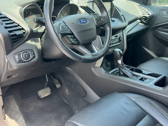 Used 2017 Ford Escape SE w/ SE Leather Comfort Package FWD image 16
