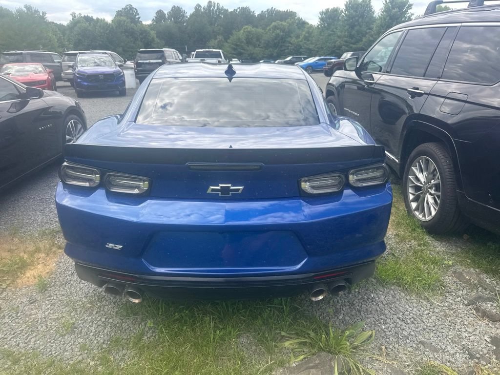 Used 2022 Chevrolet Camaro SS RWD image 5
