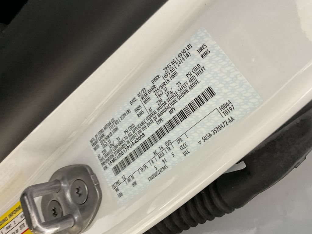 Used 2023 Ford Escape SE FWD image 28