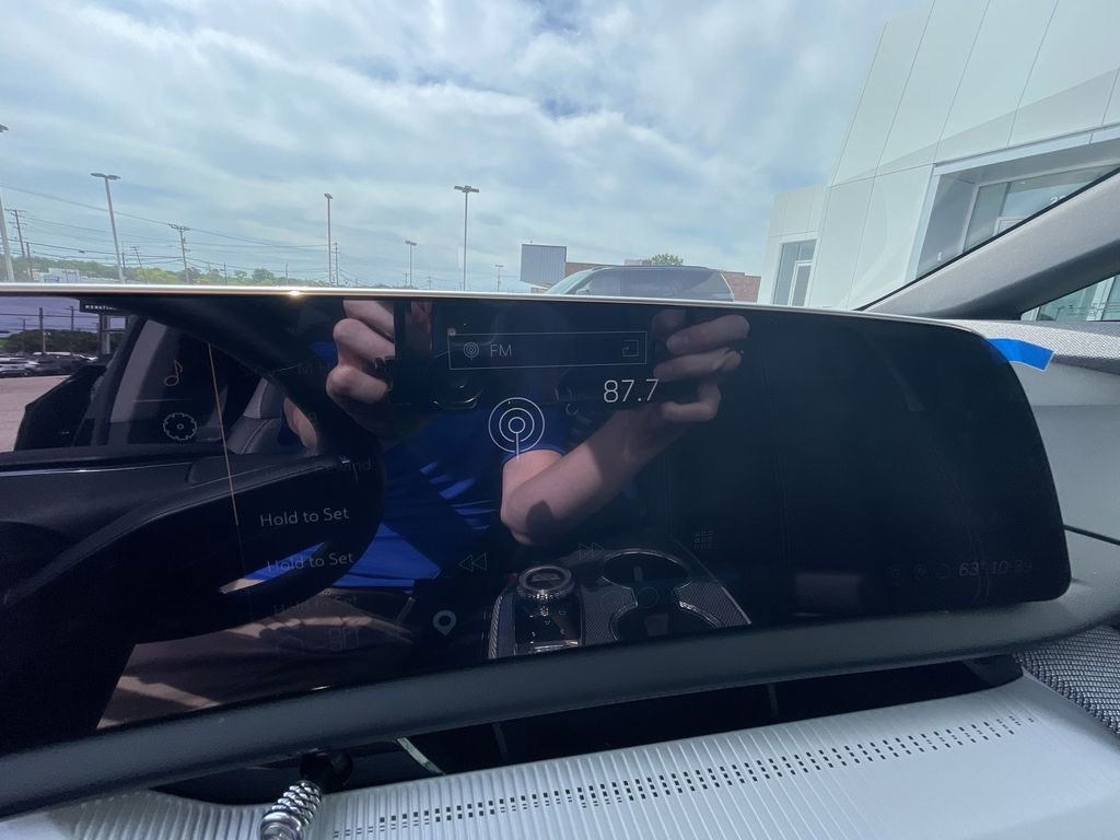 Certified 2025 Cadillac Optiq Luxury 1 AWD/4WD image 13