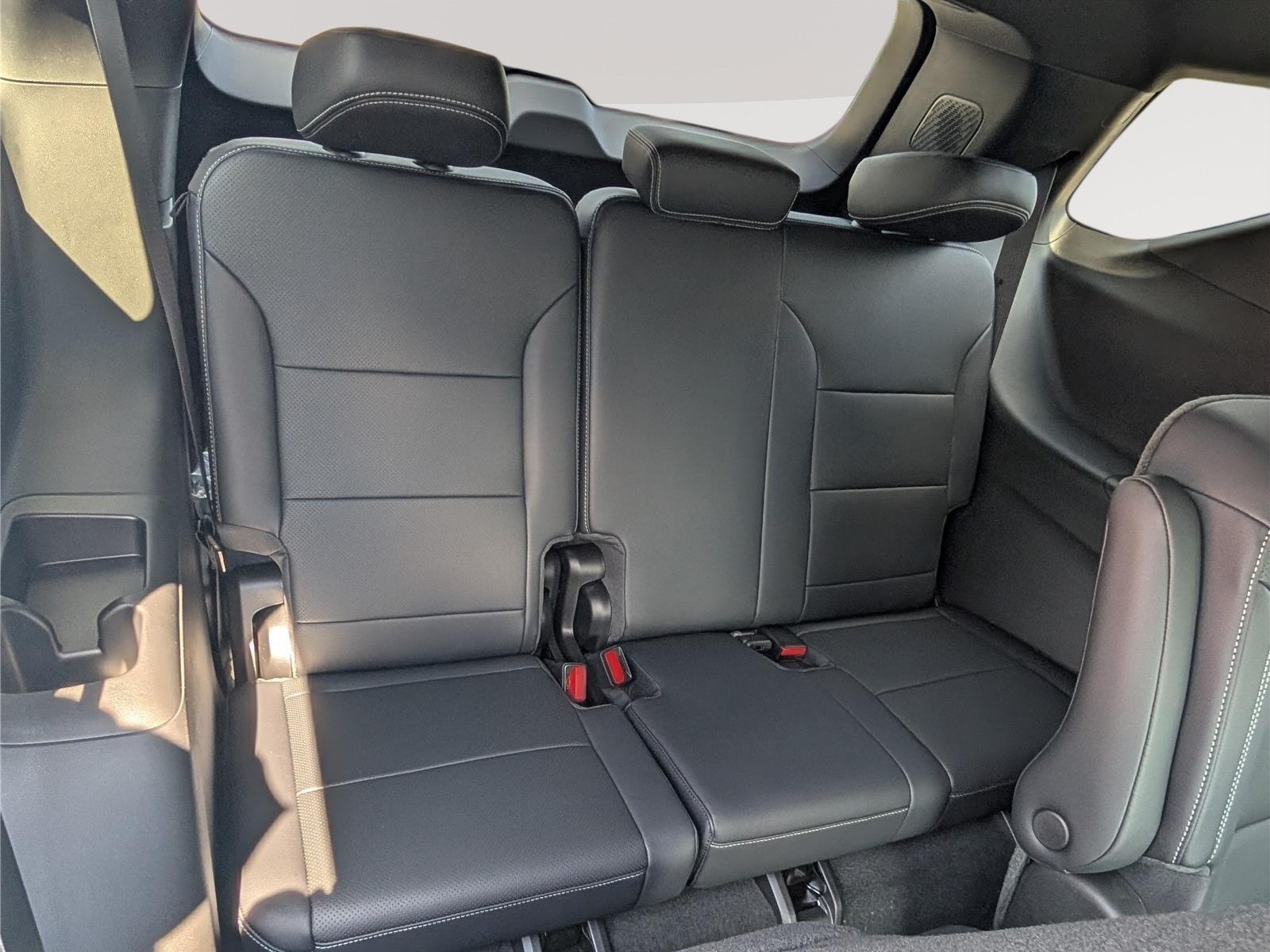 New 2027 Chevrolet Traverse LT w/ Driver Confidence Package FWD image 9