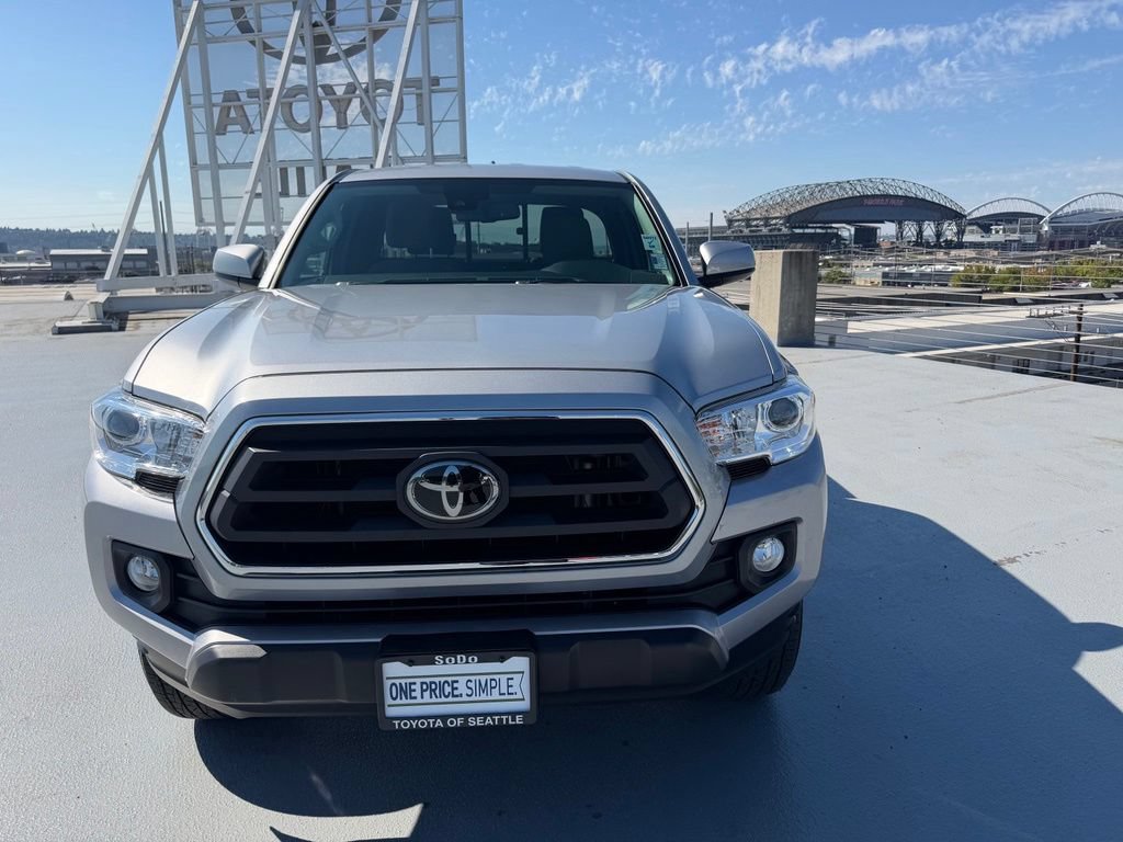 Used 2021 Toyota Tacoma SR5 AWD/4WD image 8
