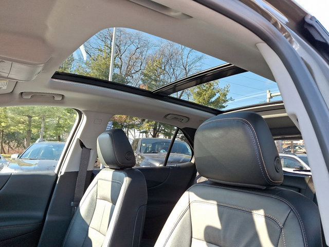 Used 2023 Chevrolet Equinox Premier image 37
