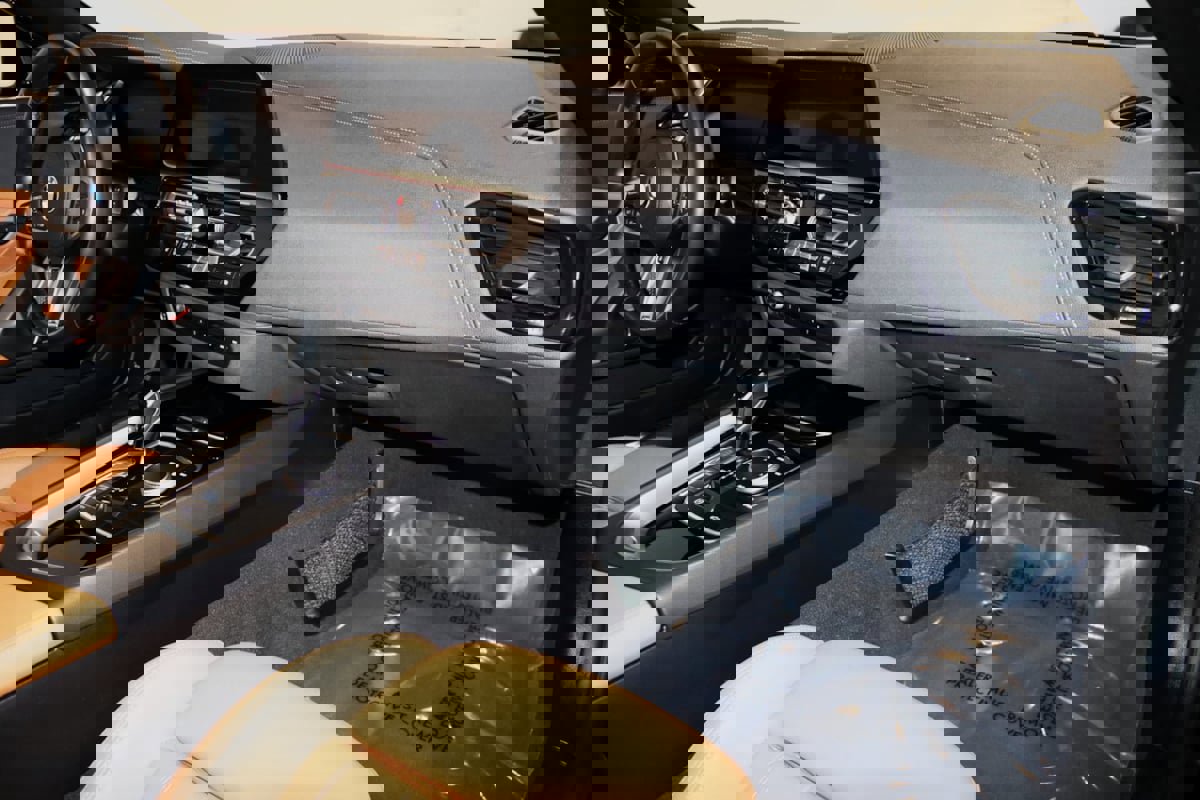 Used 2024 BMW Z4 M40i w/ Premium Package image 59