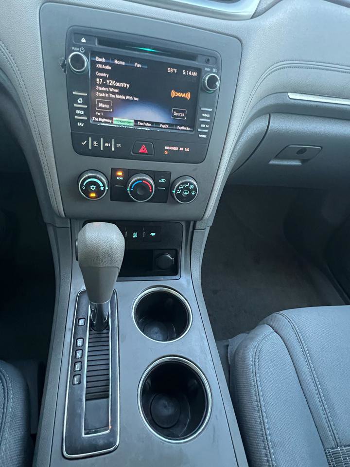 Used 2013 Chevrolet Traverse LS image 17