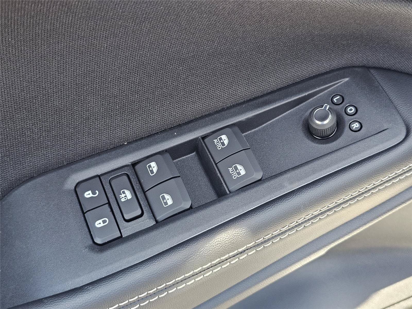New 2026 Jeep Cherokee Laredo AWD/4WD image 16