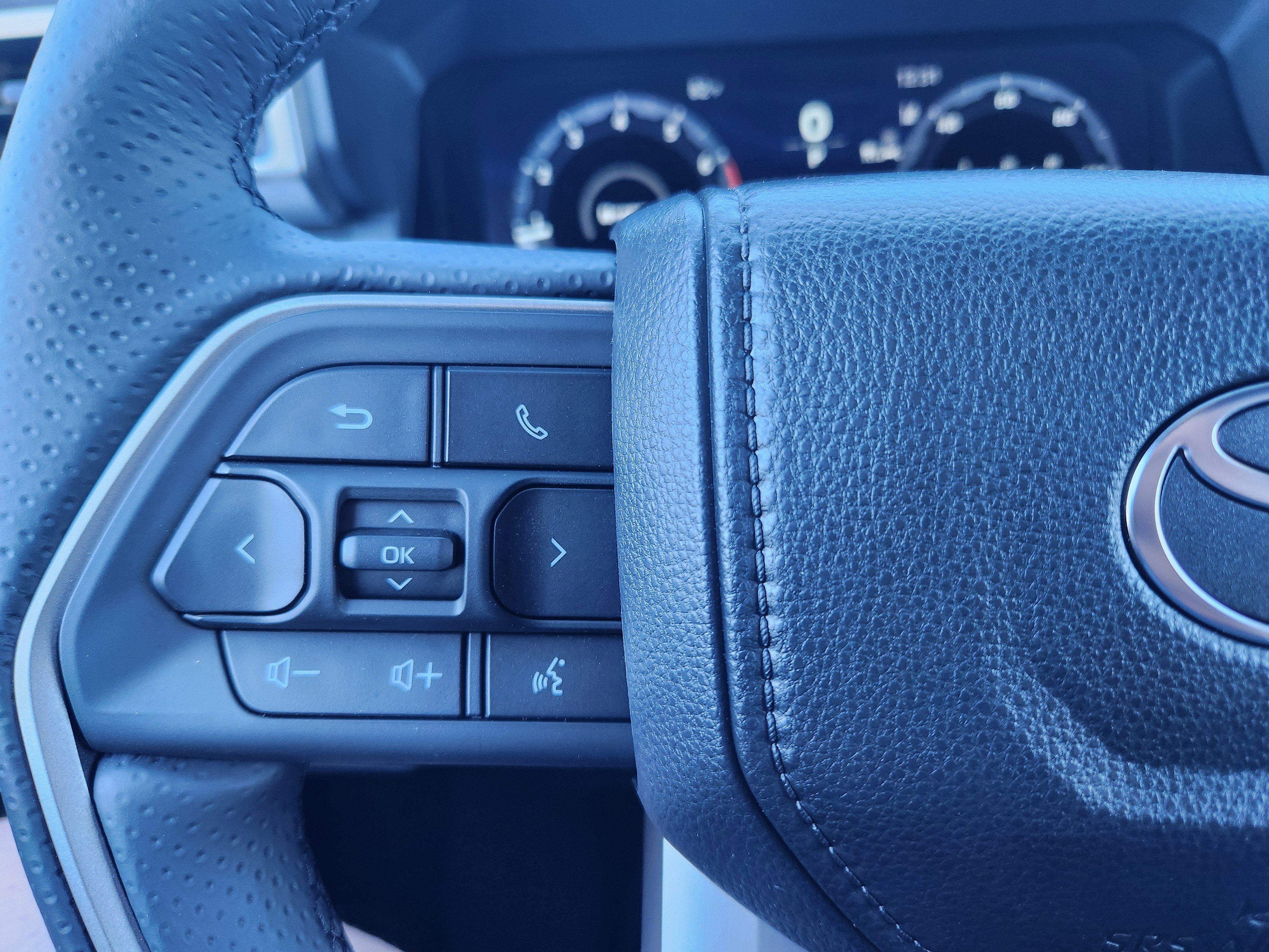 Certified 2026 Toyota 4Runner TRD Off-Road Premium AWD/4WD image 18