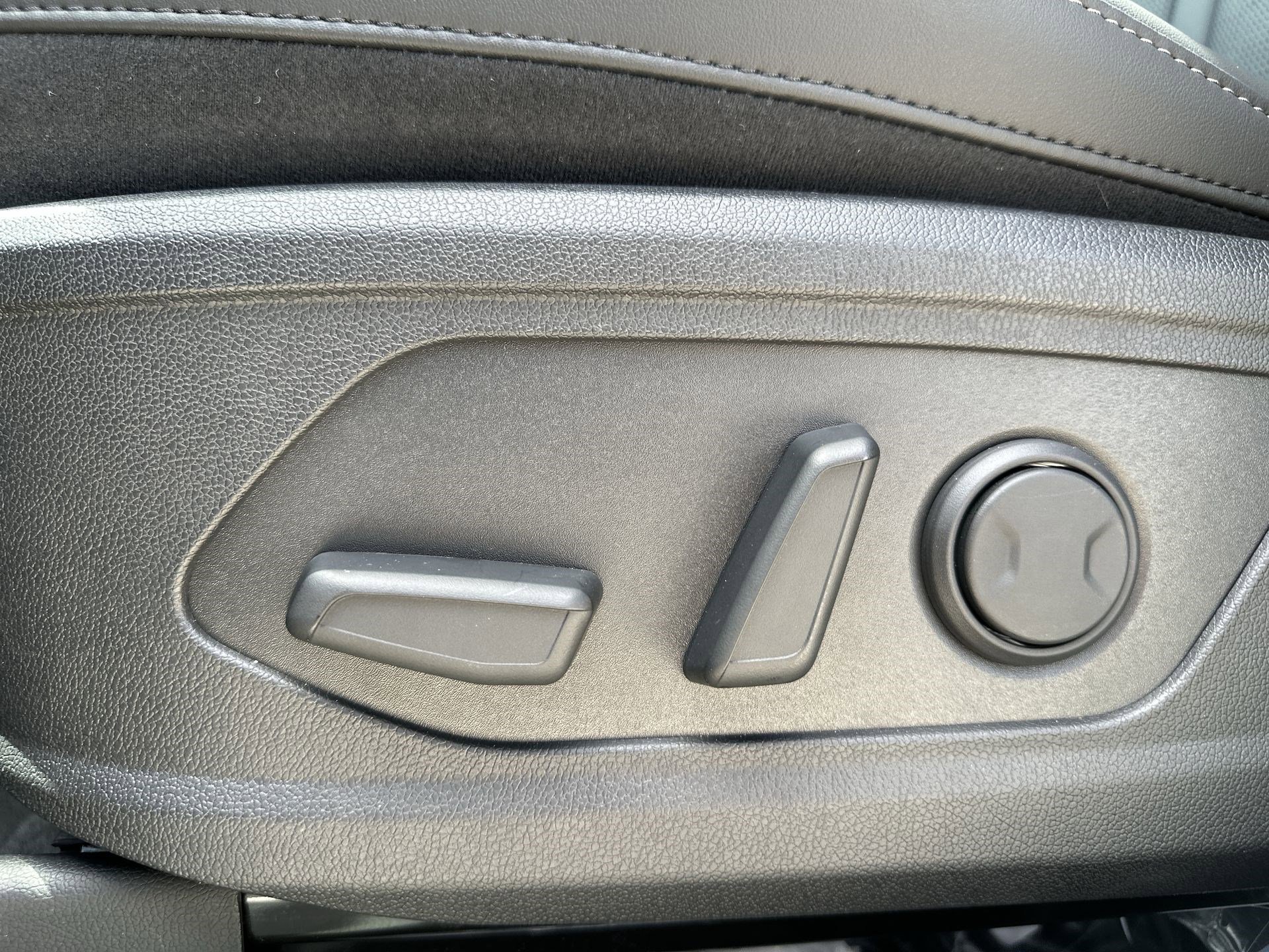 New 2026 Kia Sorento X-Line EX AWD/4WD image 16