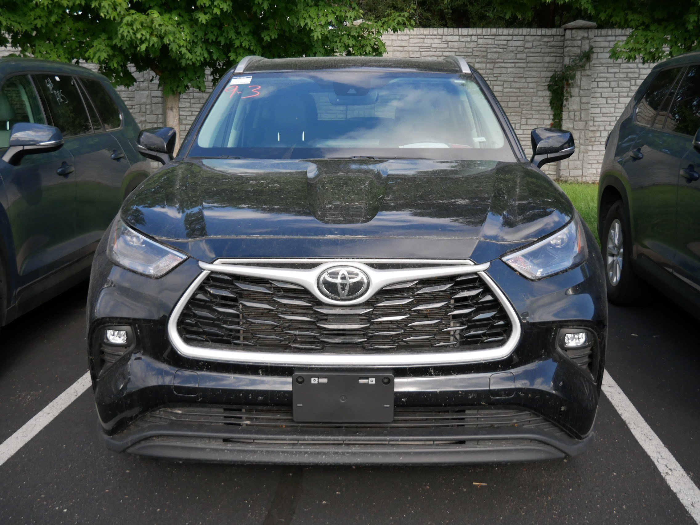 Certified 2026 Toyota Highlander XLE AWD/4WD image 2