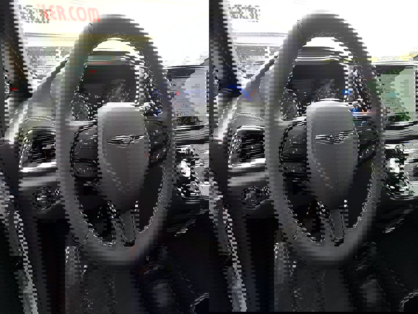 New 2026 Chrysler Pacifica Select image 8