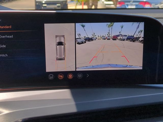 Used 2026 Cadillac Vistiq Platinum w/ LPO, Floor Liner Package AWD/4WD image 15