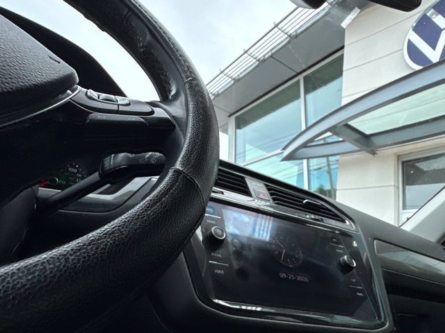 Used 2018 Volkswagen Tiguan SE AWD/4WD image 20