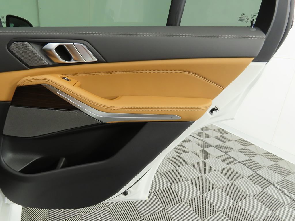 New 2026 BMW X5 xDrive40i w/ M Sport Package image 27