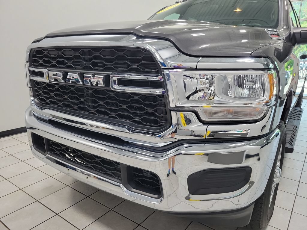 Used 2024 RAM 2500 Tradesman w/ Chrome Appearance Group AWD/4WD image 27