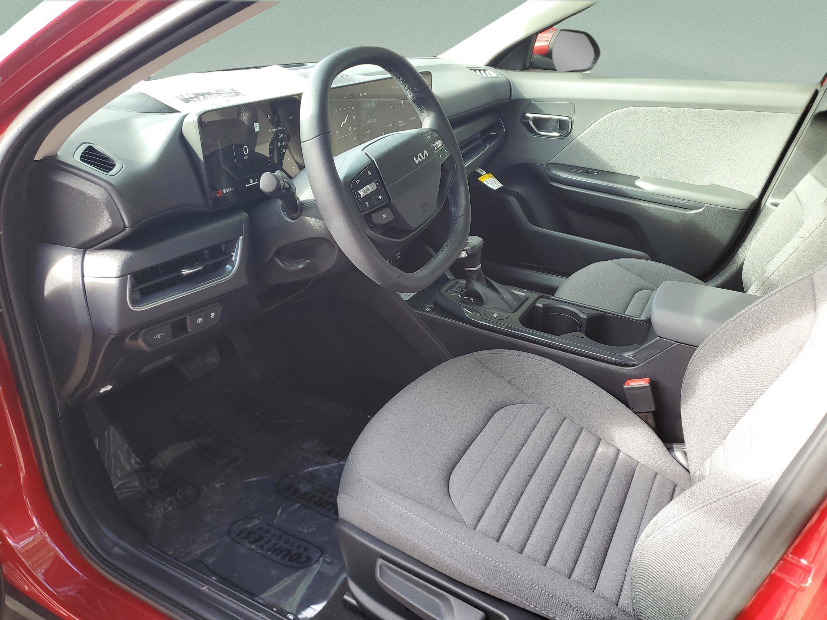 New 2025 Kia K4 EX FWD image 46