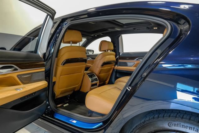 Used 2022 BMW 750i xDrive w/ Luxury Rear Seating Package AWD/4WD image 53