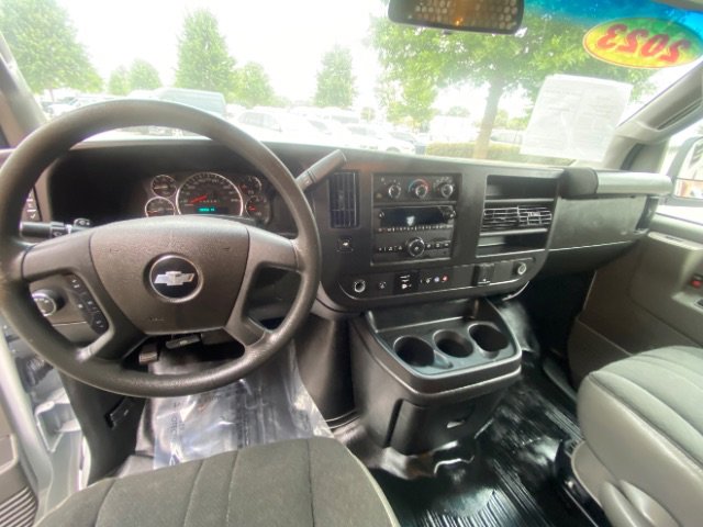 Used 2023 Chevrolet Express 2500 w/ Driver Convenience Package image 27