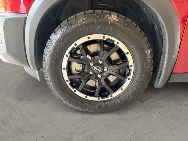 Used 2024 Nissan Pathfinder Rock Creek AWD/4WD image 14