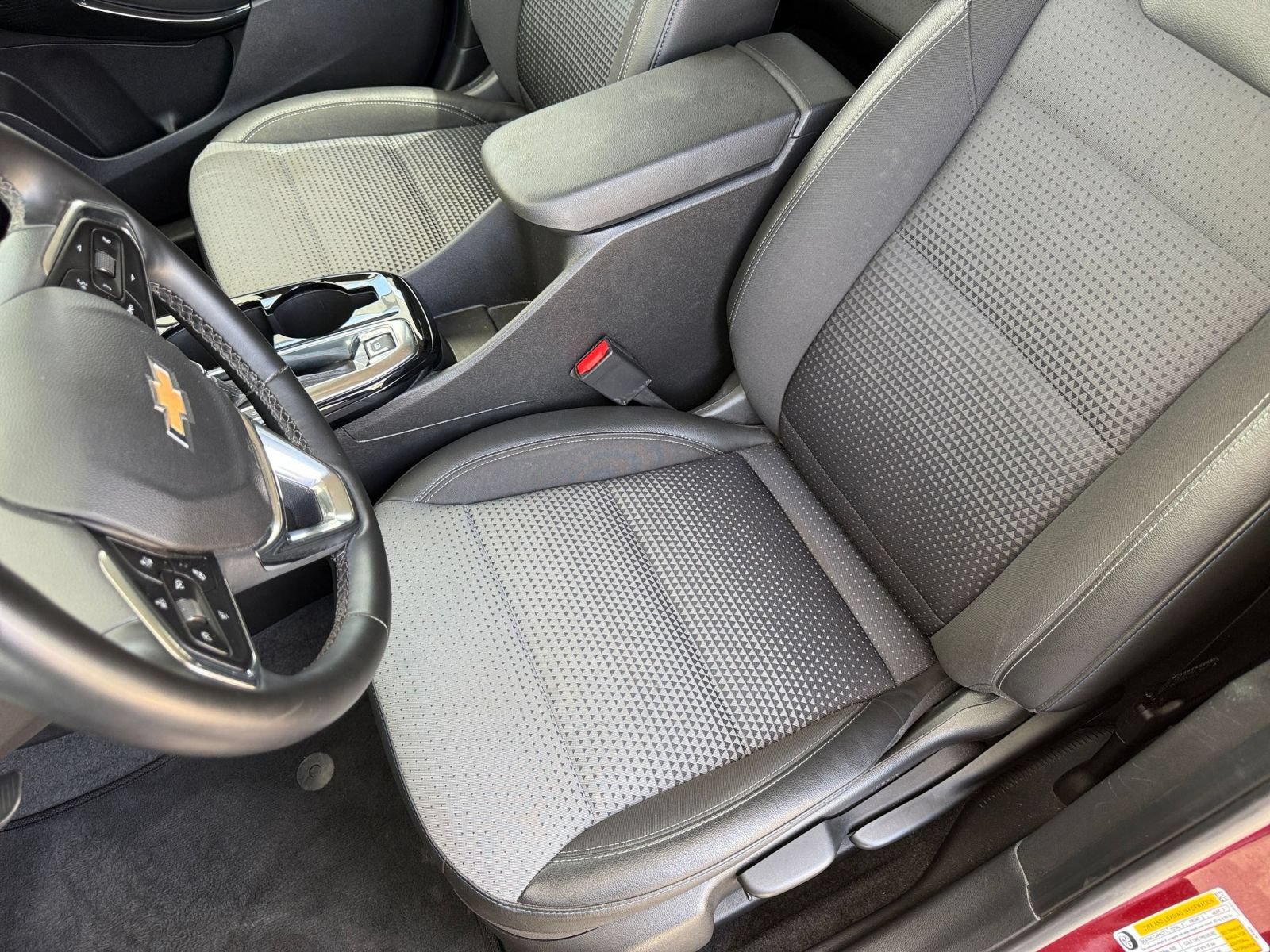 Used 2025 Chevrolet Trax LT w/ LT Convenience Package FWD image 36
