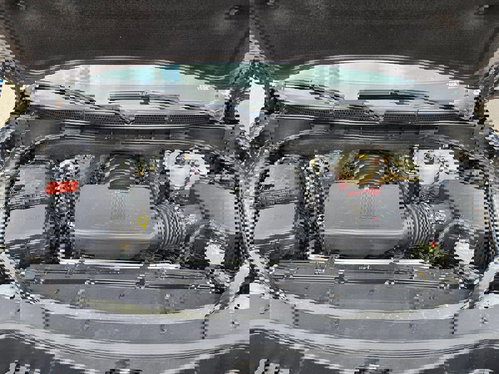 Used 2022 GMC Yukon SLT w/ SLT Luxury Package image 34