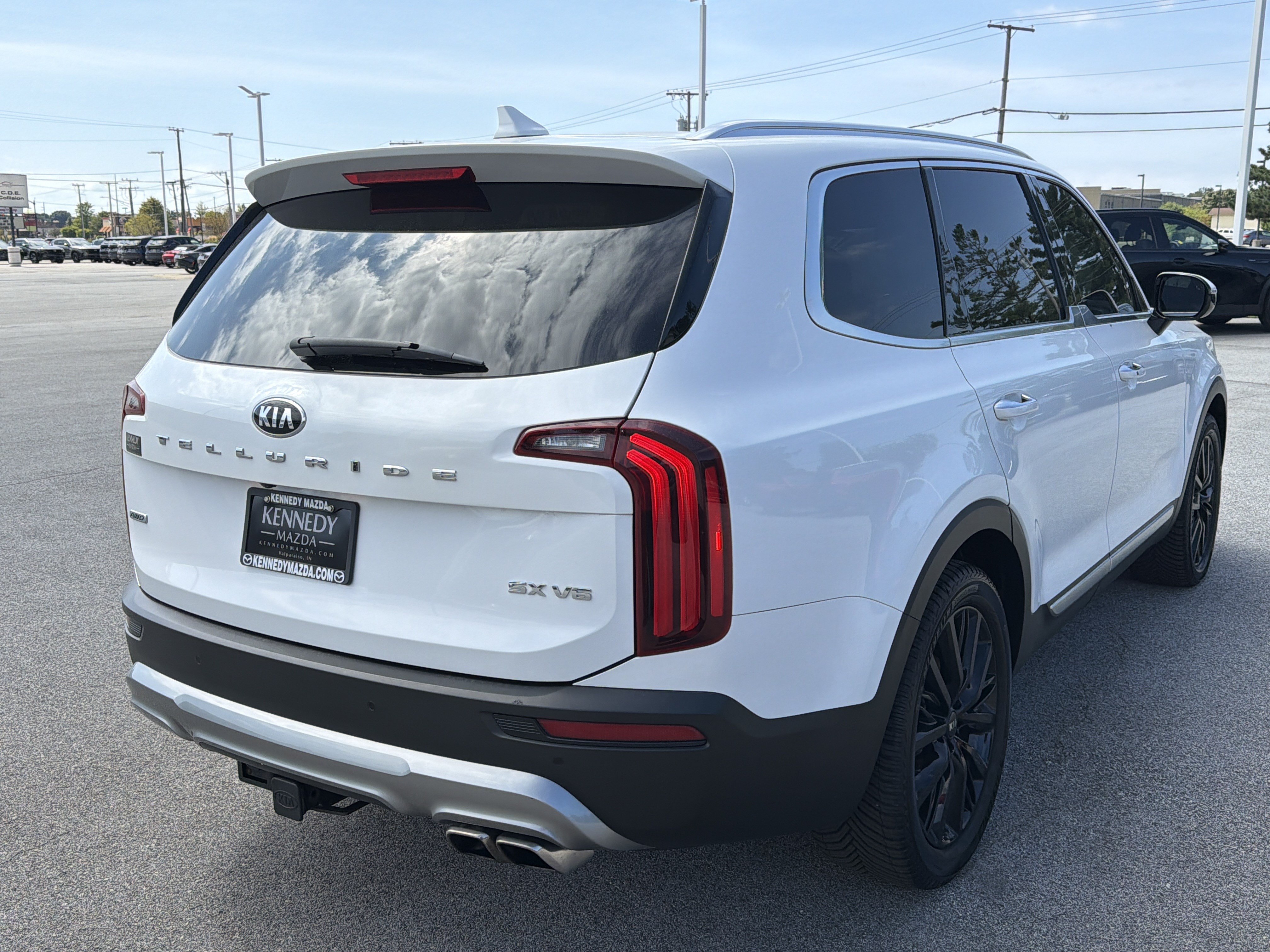 Used 2020 Kia Telluride SX w/ SX Prestige Package AWD/4WD image 3