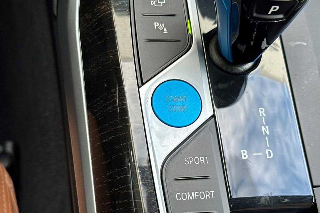 Used 2023 BMW i4 eDrive35 w/ Premium Package image 25